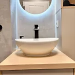 Luxor Elite - Private Parking, Kingsize Apartament