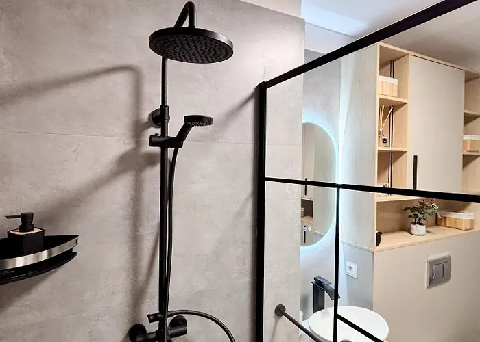 Luxor Elite - Private Parking, Kingsize Apartment Cluj-Napoca